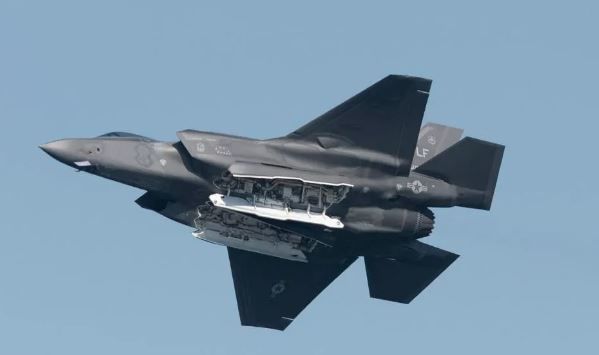 Сигнал РФ: США отправят в Британию две эскадрильи носителей ядерного оружия F-35 – СМИ