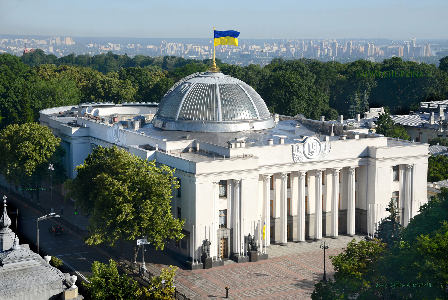 В новую Верховную Раду проходят пять партий: последние данные экзитполов, сколько мест получают в ВР политсилы