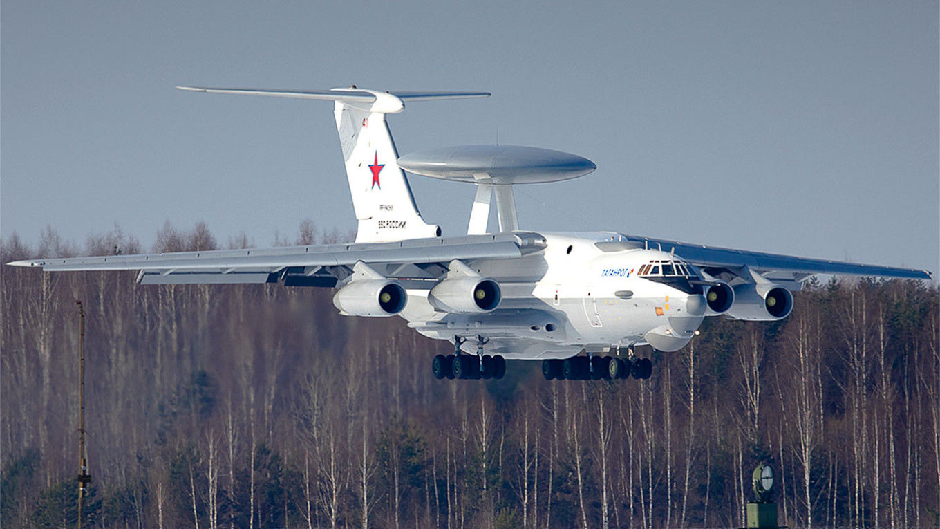 В ГУР подтвердили повреждение в Таганроге самолета радиолокационной разведки "А-50" – СМИ