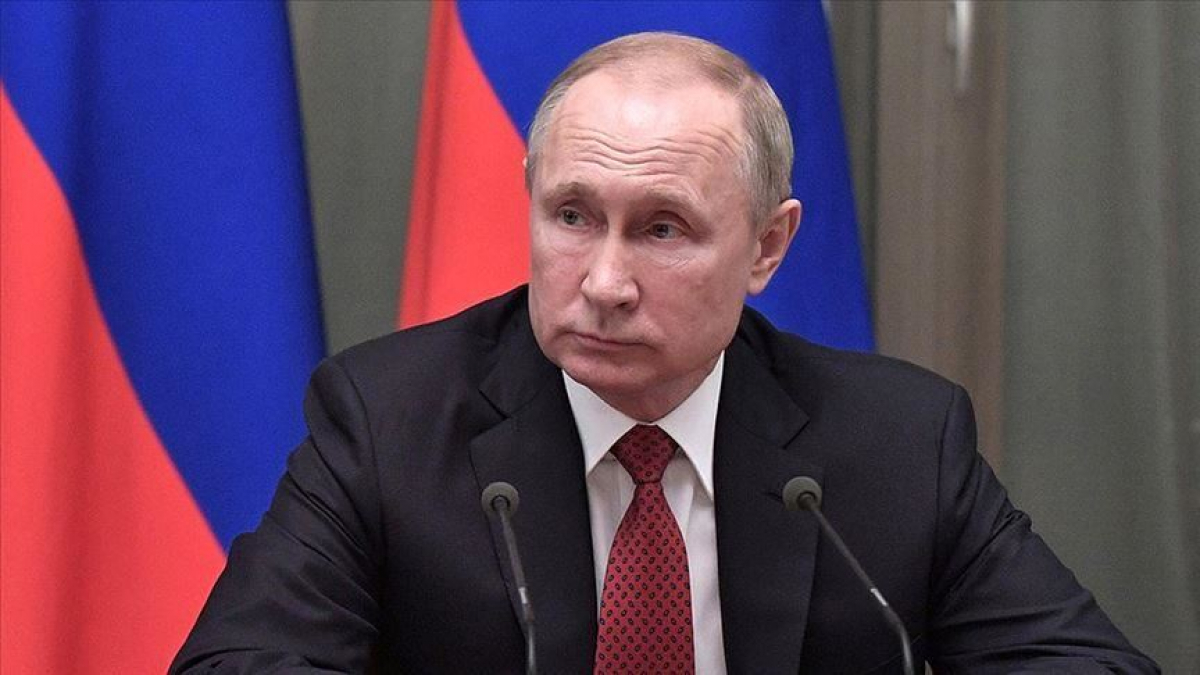 "Да подожди, подожди!" - Путин почти начал кричать на совещании из-за ситуации в Сибири, видео
