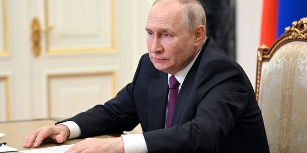 Путин потребовал вывести ВСУ из четырех украинских областей взамен на прекращение огня