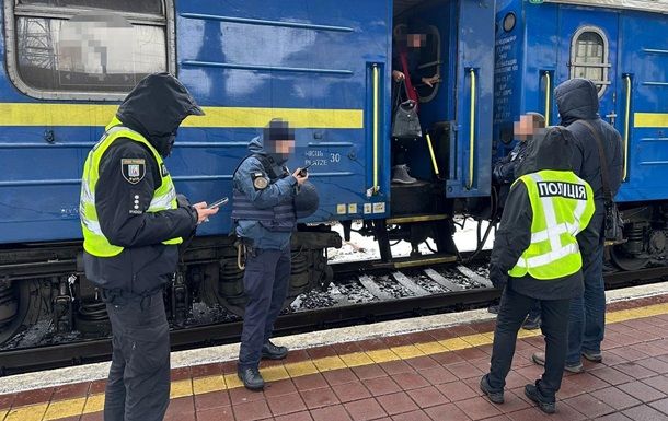 В "Укрзализныце" произошли обыски и задержания: стали известны детали