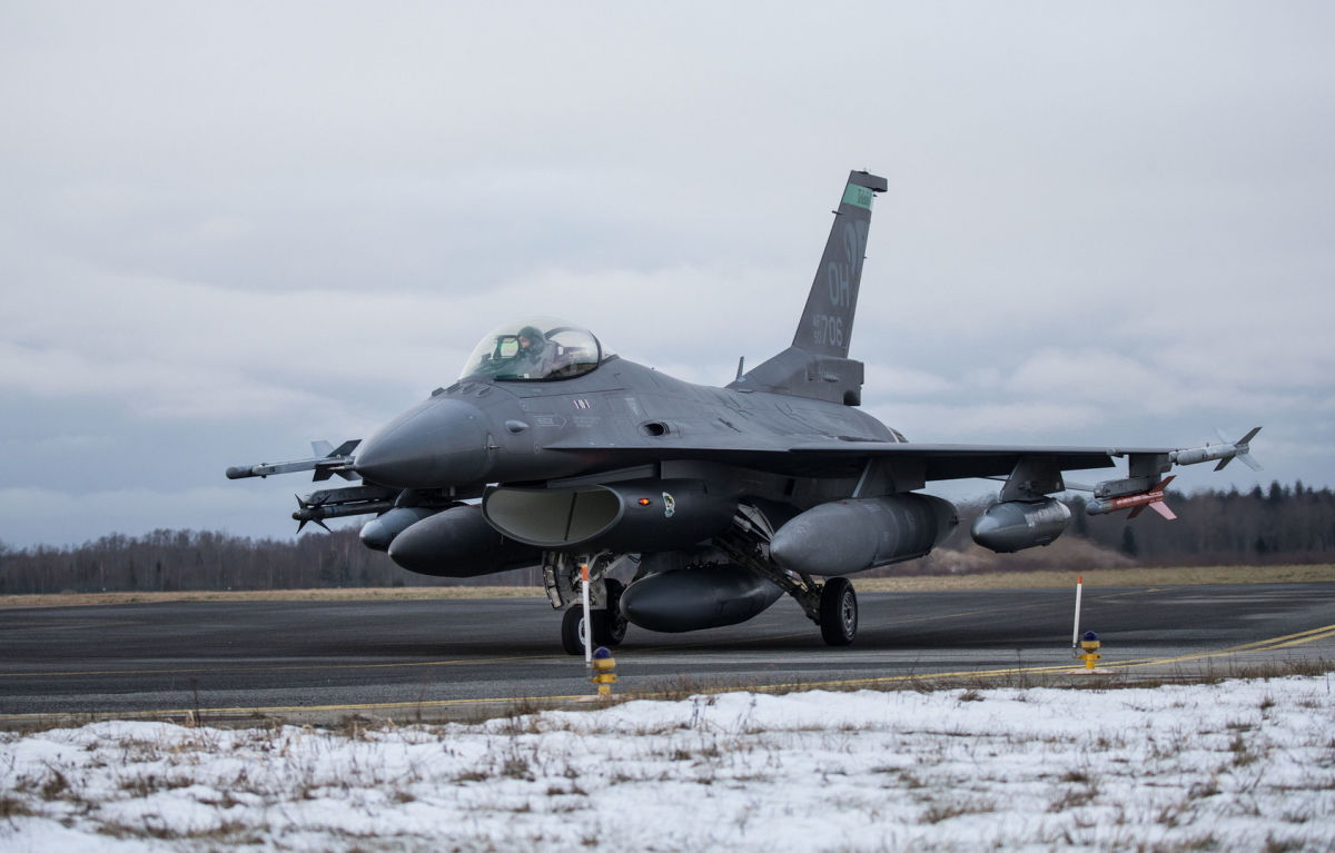 ​Самолеты F-16 помогут не только в деоккупации Крыма: эксперт Ланге озвучил еще ряд плюсов