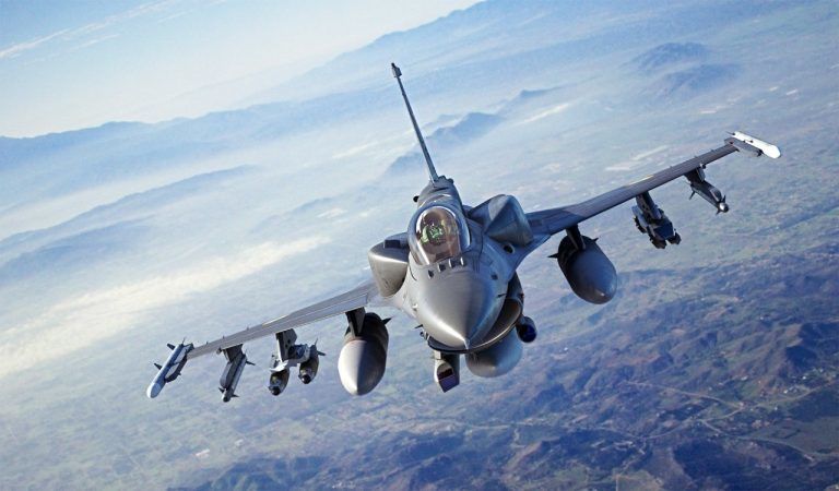 "Не осенью и не зимой", – Игнат рассказал о шансах увидеть F-16 в небе Украины 
