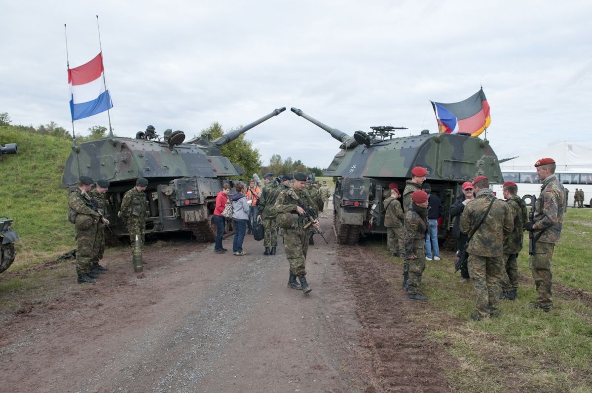 Еще одна страна НАТО не исключила отправку войск в Украину