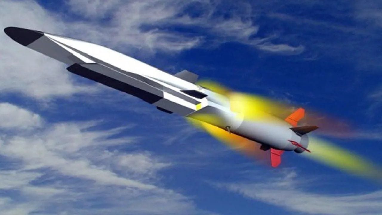 Россия впервые совершила запуск гиперзвуковой ракеты "Циркон" с атомной субмарины