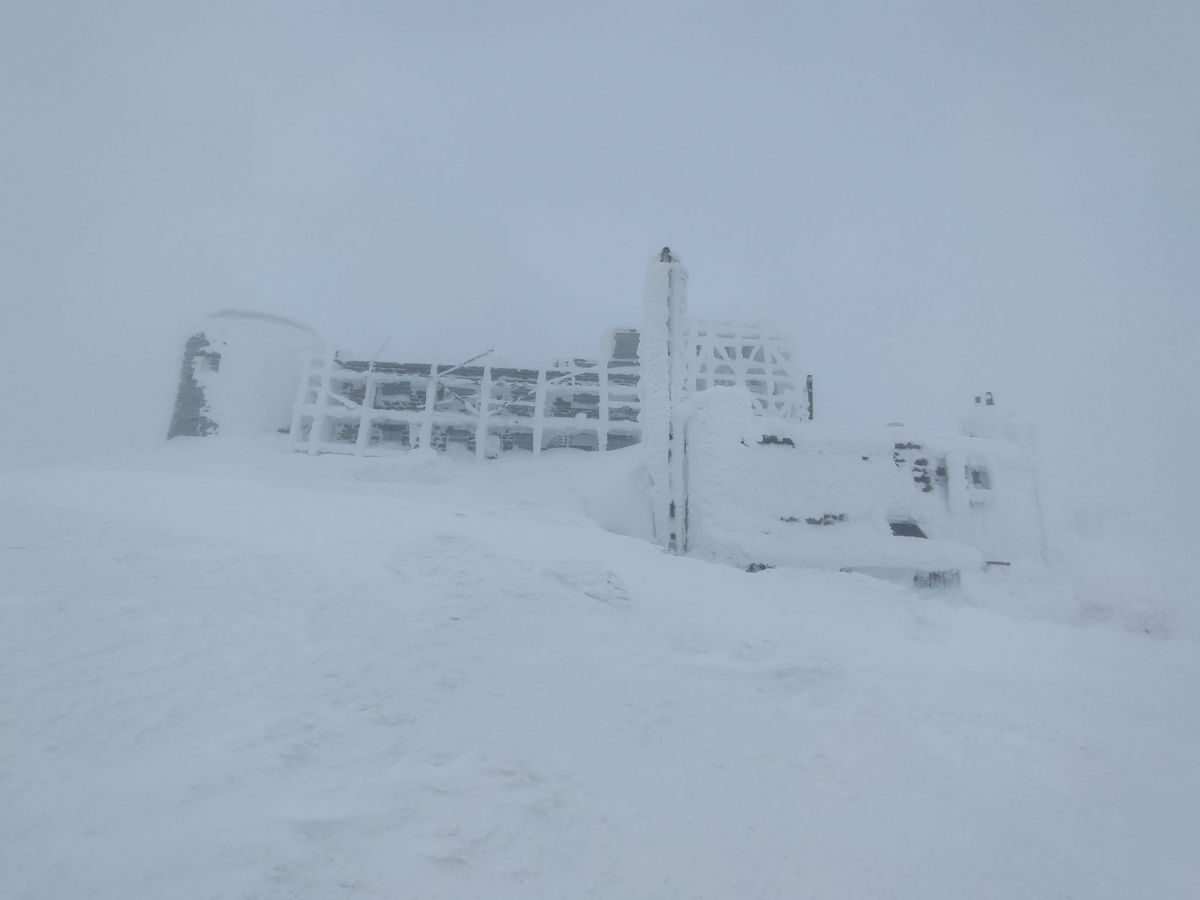​Туман, снегопад и до –18 градусов: в Сети показали самое холодное место в Украине