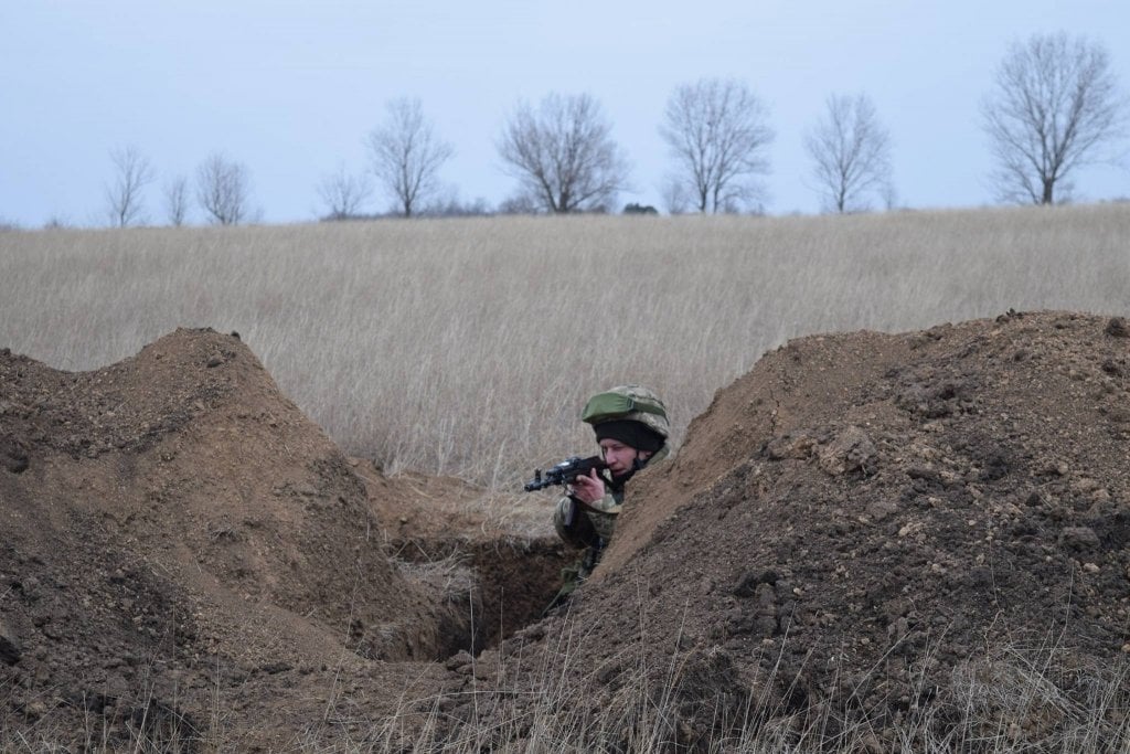 За минувшие сутки пророссийские боевики на Донбассе 7 раз нарушили перемирие