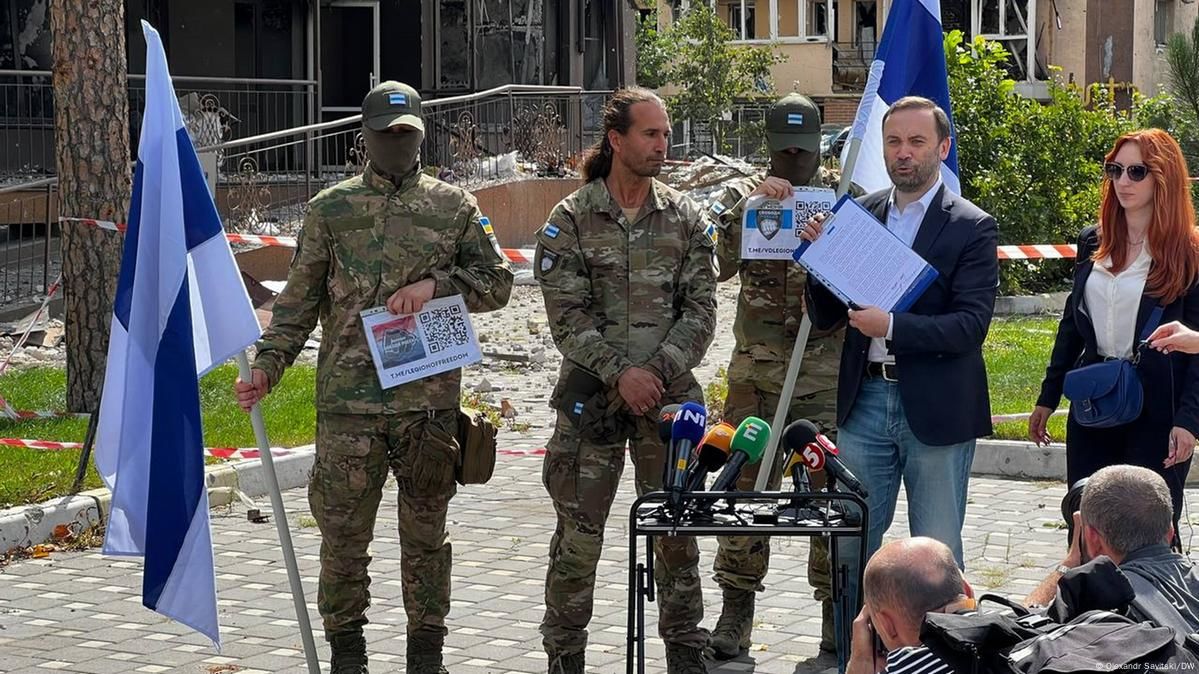 У "Свободі Росії" вийшли з альянсу з Пономарьовим: у легіоні озвучили головну причину