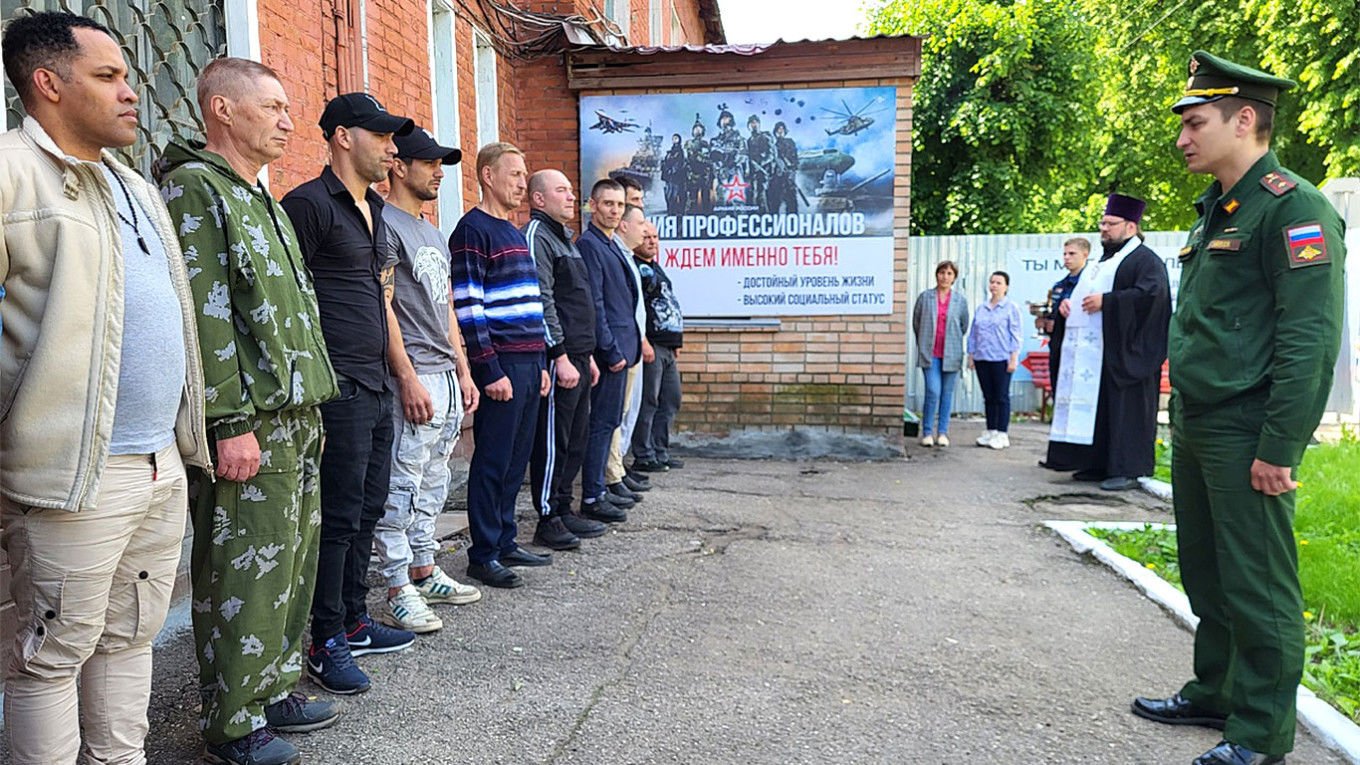 ​Кубинцы едут воевать на стороне Путина против Украины не из-за идейных соображений – СМИ