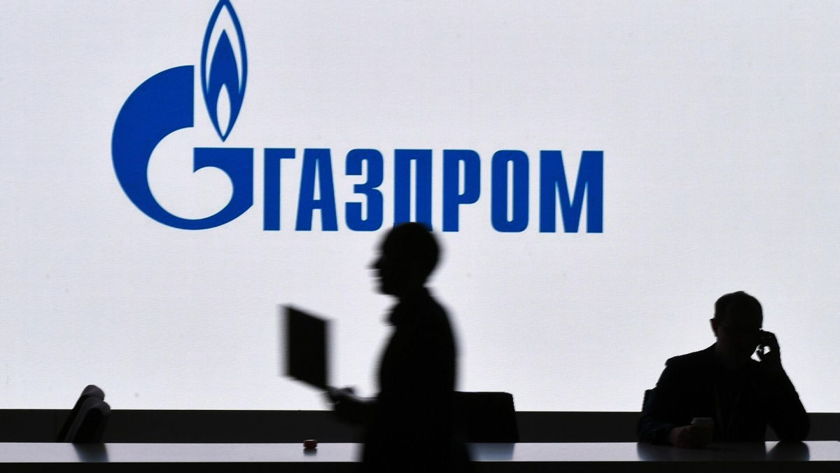 Обнищавший "Газпром" снова попал на деньги 