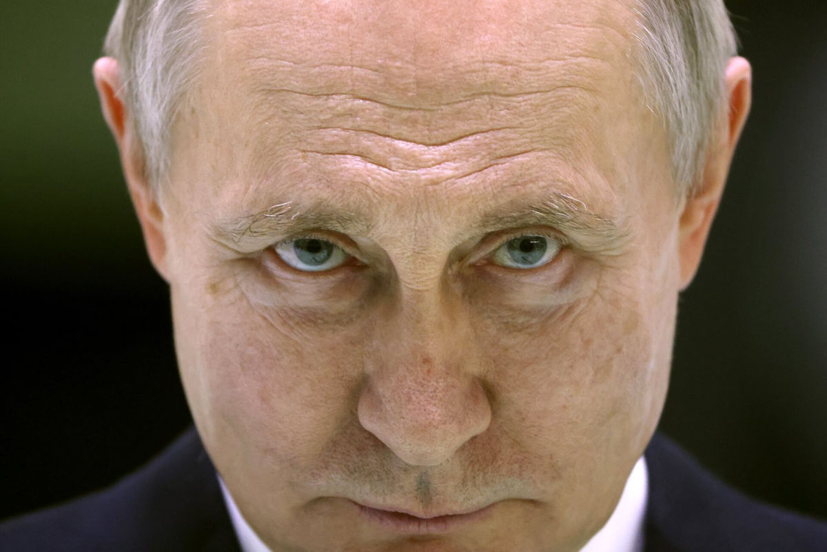 Экс-глава MI6 считает, что у Путина "что-то конкретно не в порядке" со здоровьем – Independent