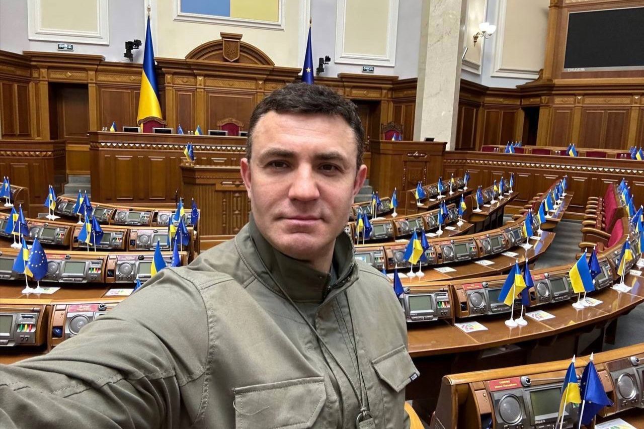 ​Тищенко во время обыска разбил 2 своих телефона: момент попал на видео, депутат отрицает