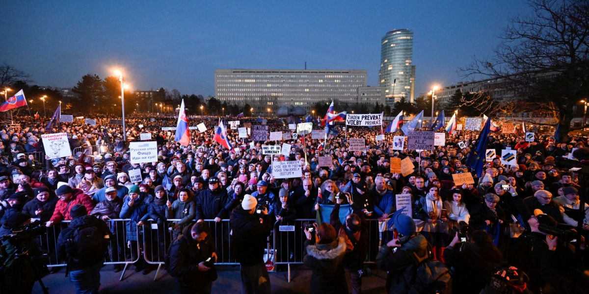 В Словакии новое восстание против Фицо: протестами охвачены десятки городов