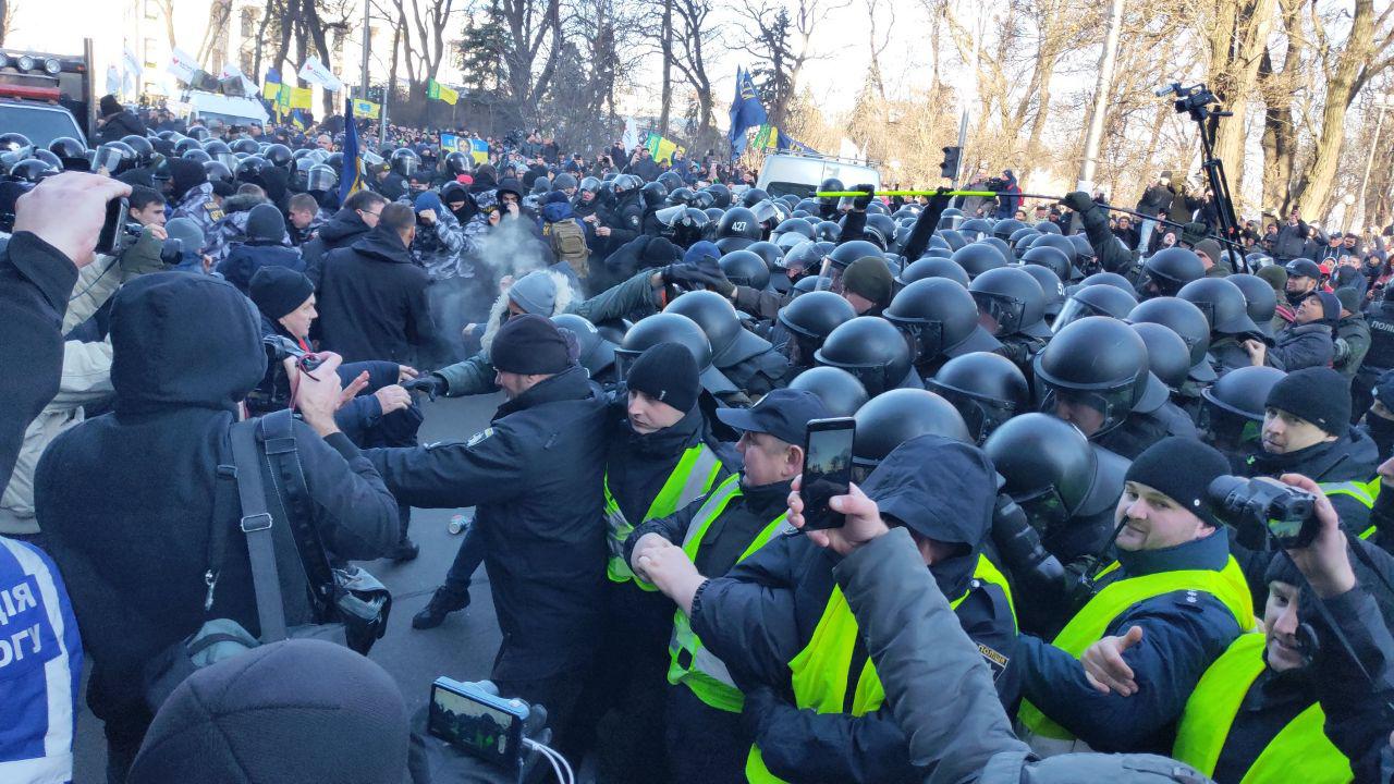 "Содом и Гоморра, собрались все и Юля", - Фурса о протестах под Верховной Радой