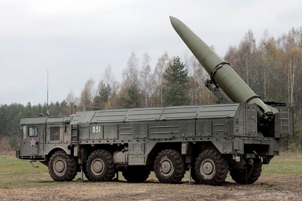 Беларусь возле границы с Украиной строит военную базу для размещения ядерного оружия Путина - NYT