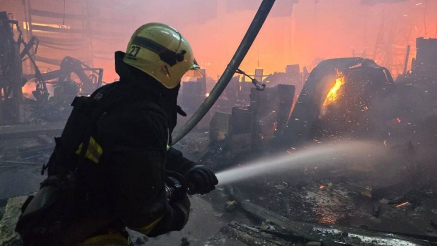 ​Удар по "Эпицентру" в Харькове: глава ОВА заявил об увеличении количества погибших
