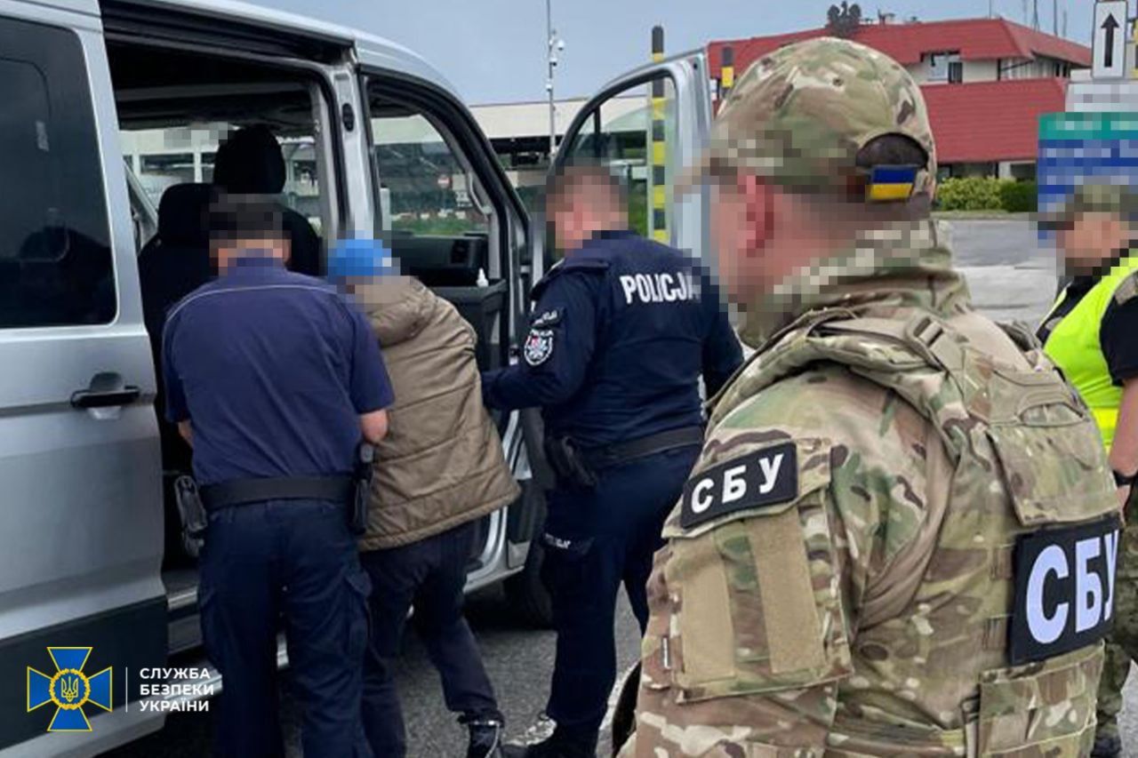 ​"Подрывал безопасность Европы", - Украина выдала Польше координатора миграционного кризиса