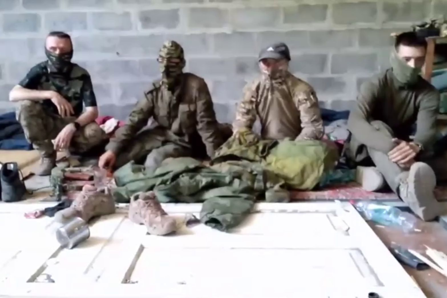 ​ВСУ под Авдеевкой "обнулили" 2-й батальон ВС РФ, оккупанты плачутся: "Из 350 солдат вышли только 4"