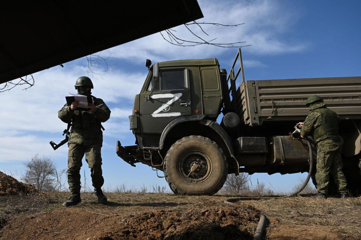 Російські ЗМІ: Невідомі під Воронежем припинили роботу нової партії КамАЗів для армії Путіна