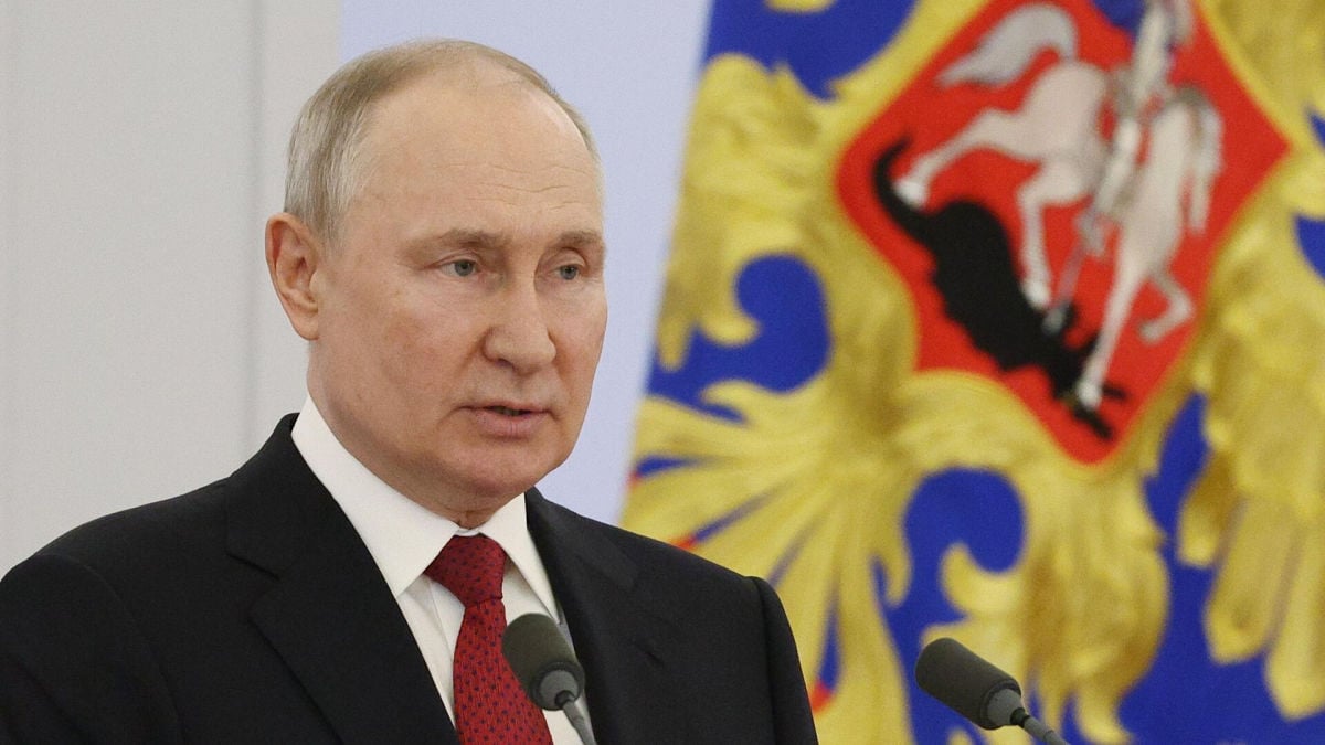 "Он абсолютный ноль в военном деле", – Жирнов рассказал о плане и стратегии Путина