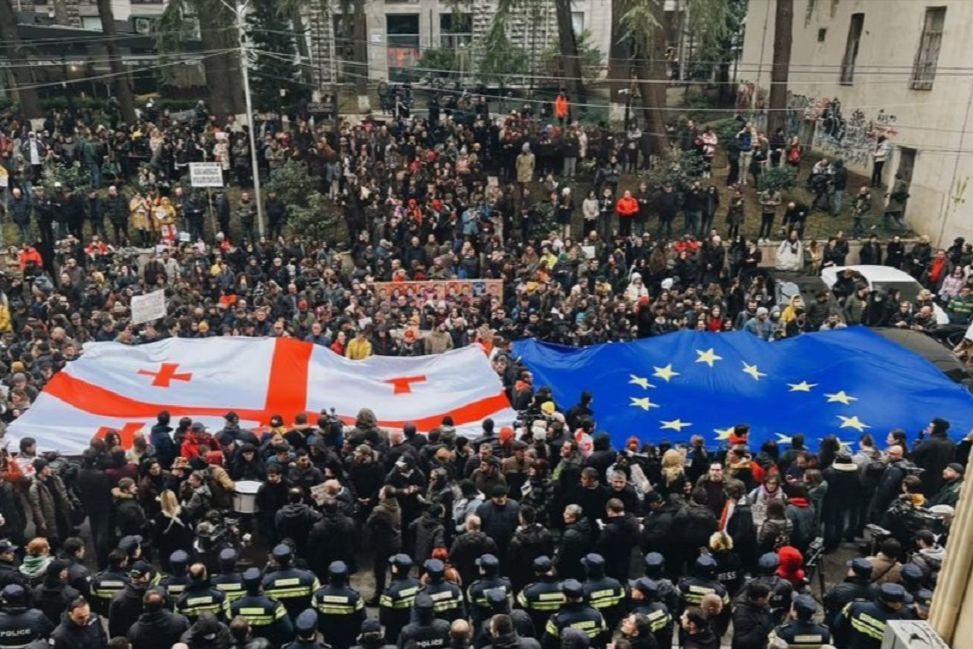 Грузия рушит путь в ЕС: правящая партия внесла в парламент сразу 19 "российских" законов