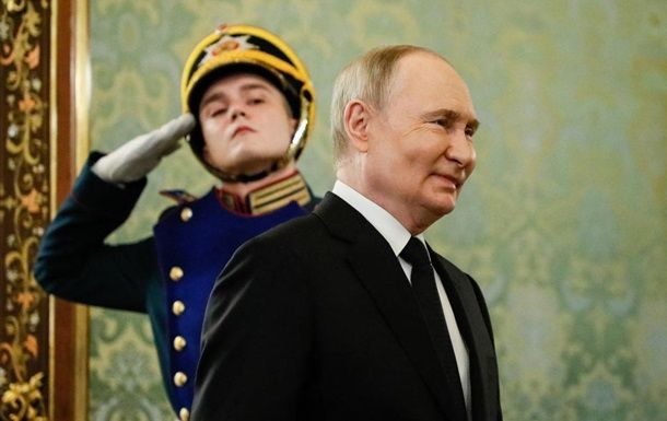 У Reuters вийшла дивна стаття про те, що Путін нібито готовий заморозити війну в Україні