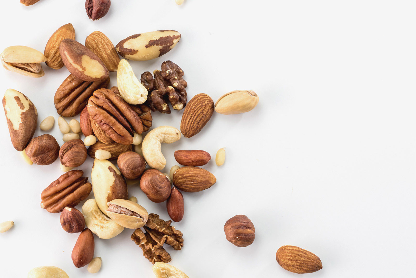 Названы орехи с самым высоким содержанием белка