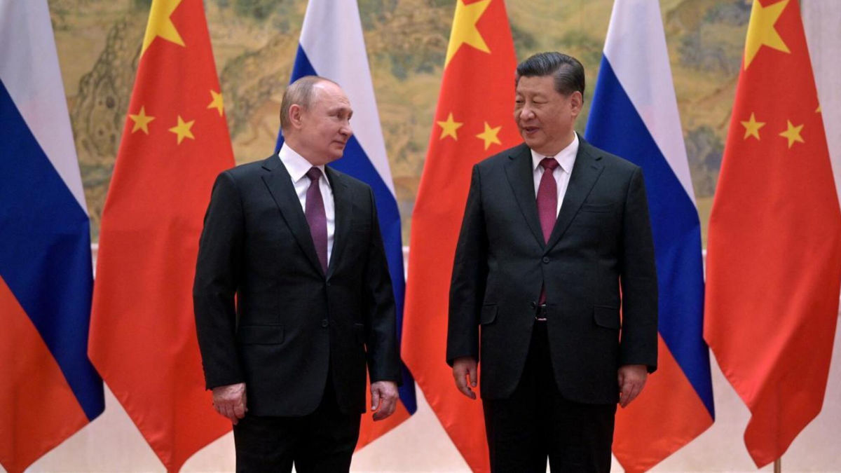 Не тільки верстати: Блінкен розповів про те, чим Китай допомагає РФ у війні проти України