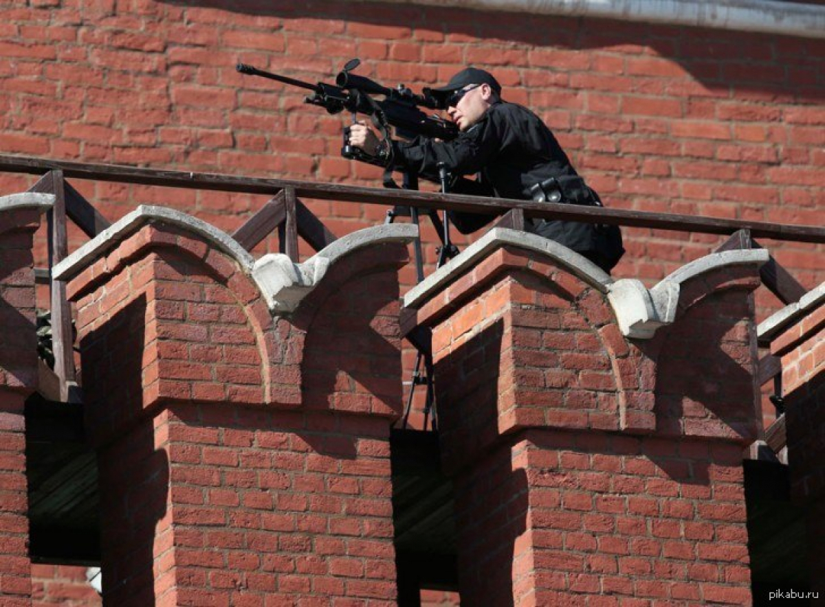"Убит выстрелом в голову", - в Москве нашли мертвым 24-летнего снайпера из охраны Путина, детали