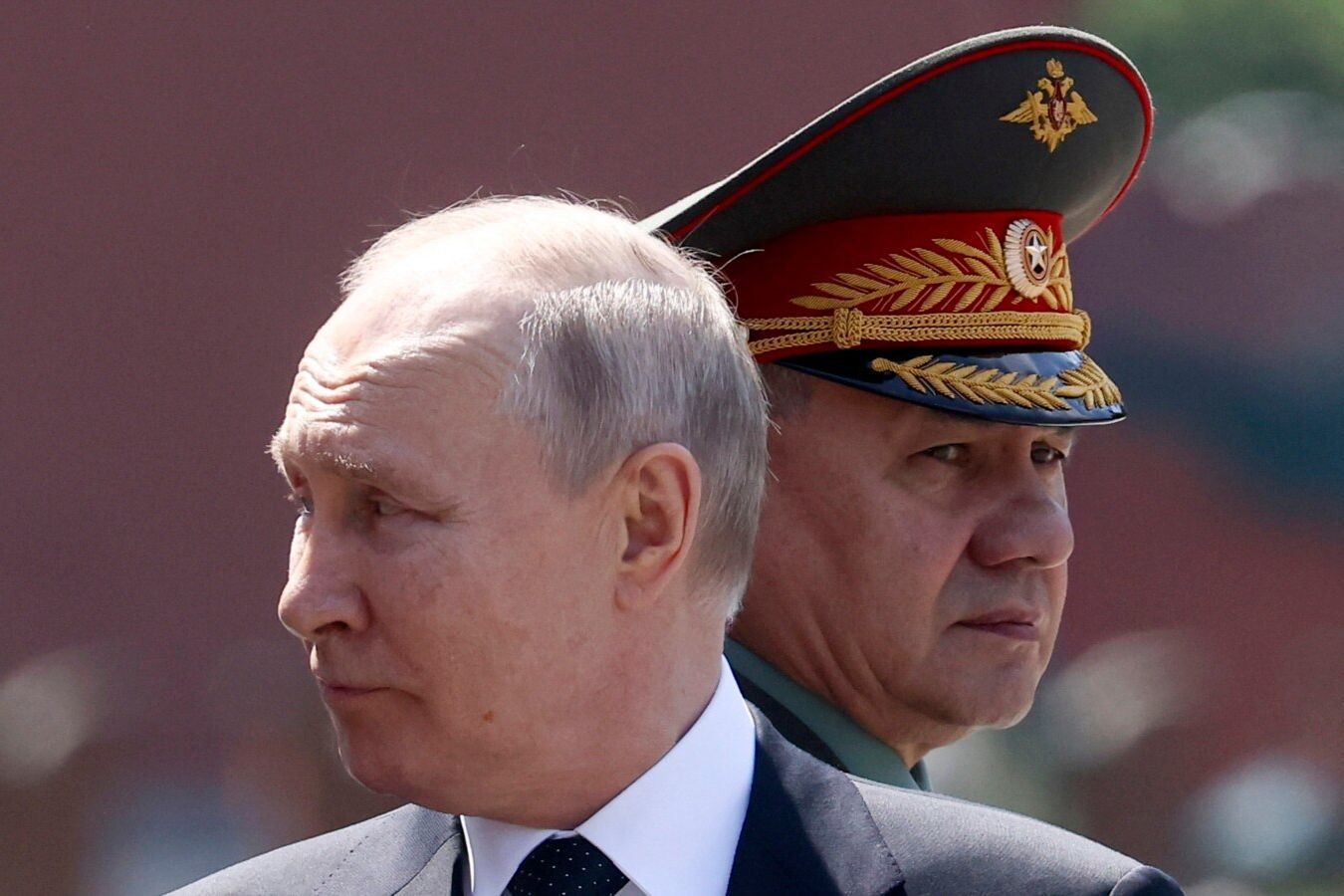 ​Шойгу объявил Путину о зачистке плацдарма в Крынках, в Z-каналах "зрада": "Трусливый лжец"