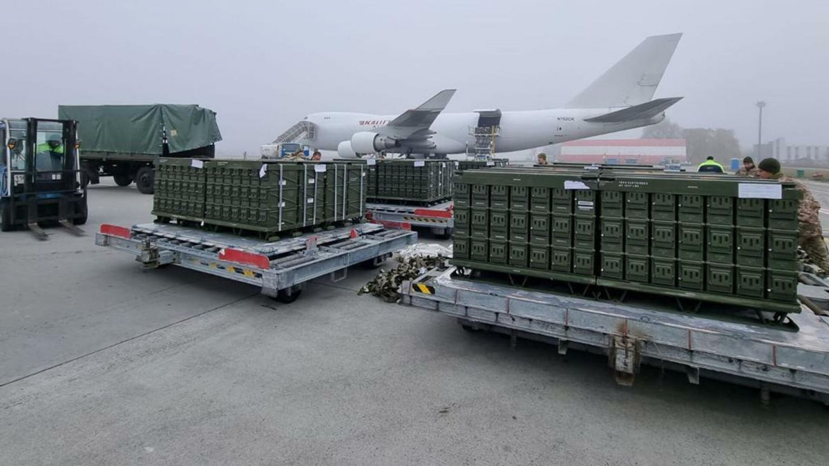 ​Не только ракеты к HIMARS: США готовят новый пакет военной помощи Украине – AP