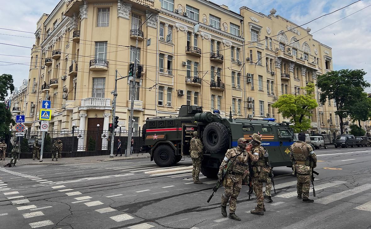 ​В Ростове прогремело три мощных "хлопка": в Сети появились кадры