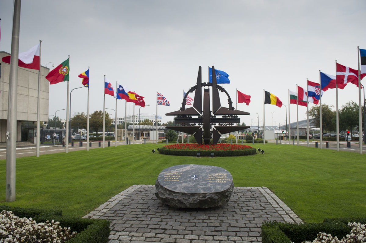 В офисе НАТО объяснились за слова о членстве Украины в обмен на территориальные уступки РФ