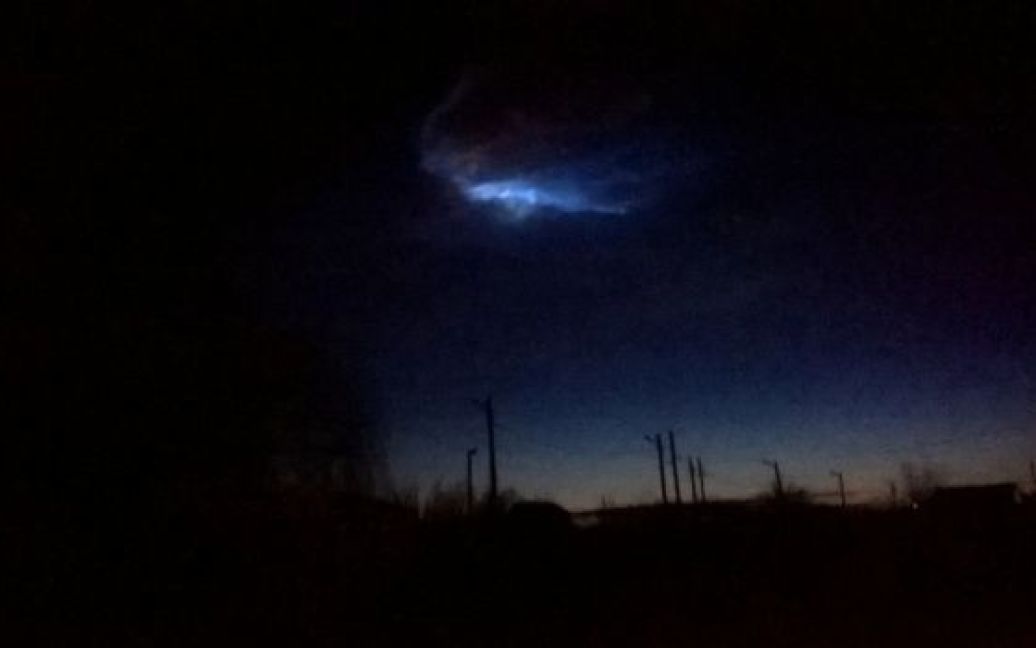 Украинцы наблюдают астрономические чудеса, включая НЛО и северное сияние: опубликованы удивительные кадры