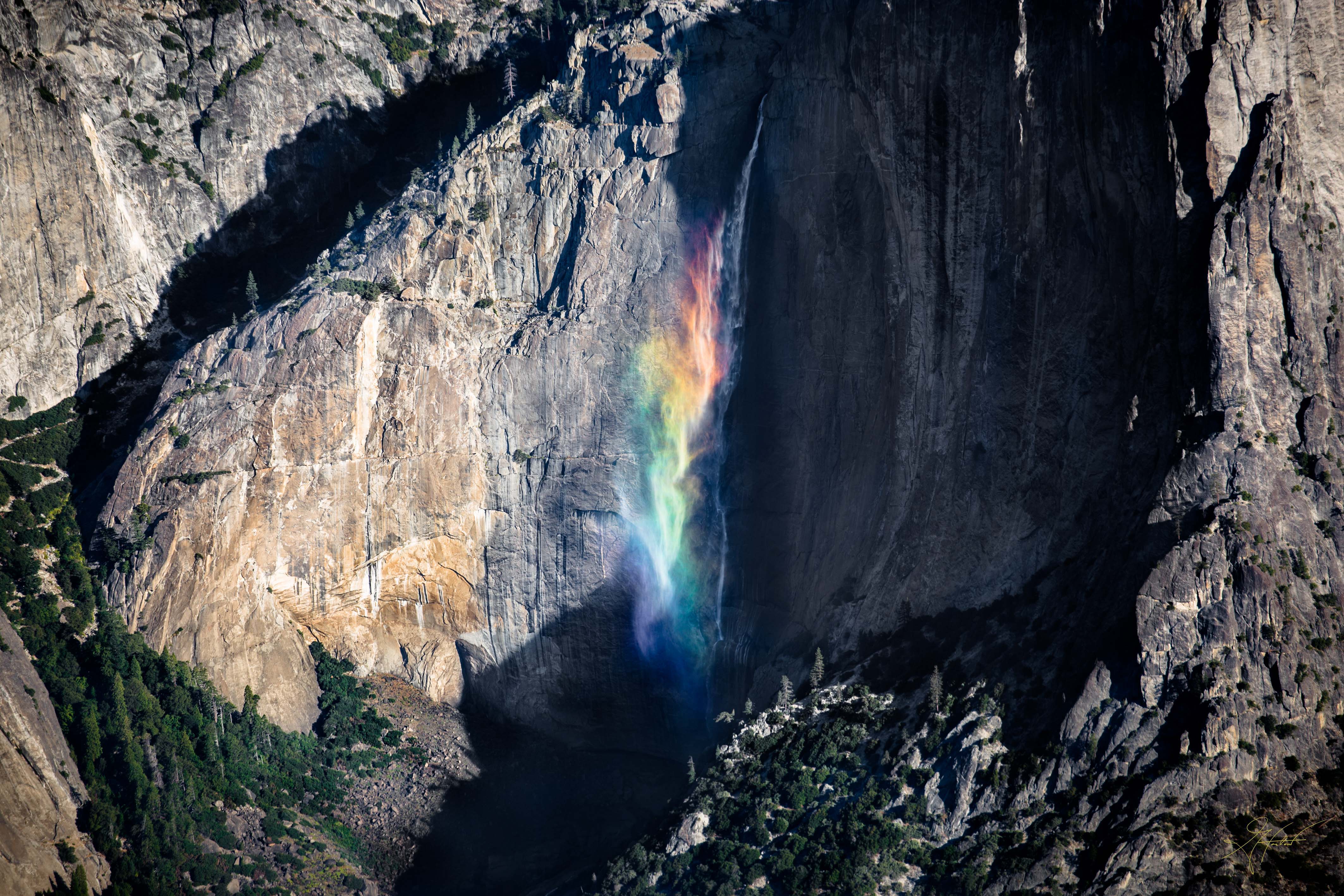 Радужный водопад Калифорния